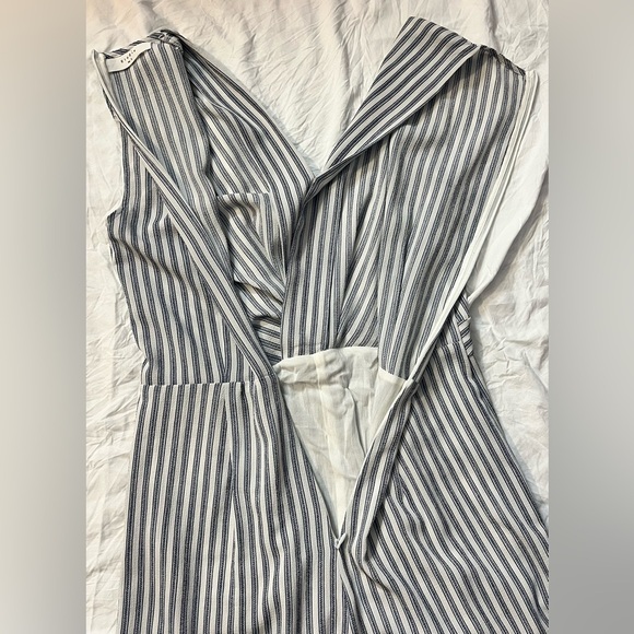 Elodie Striped Sleeveless Romper Jumpsuit Size Small - Picture 14 of 16